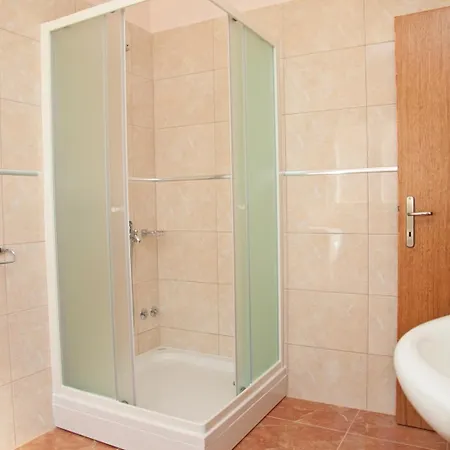 By The Sea Pag - 9201 Apartman